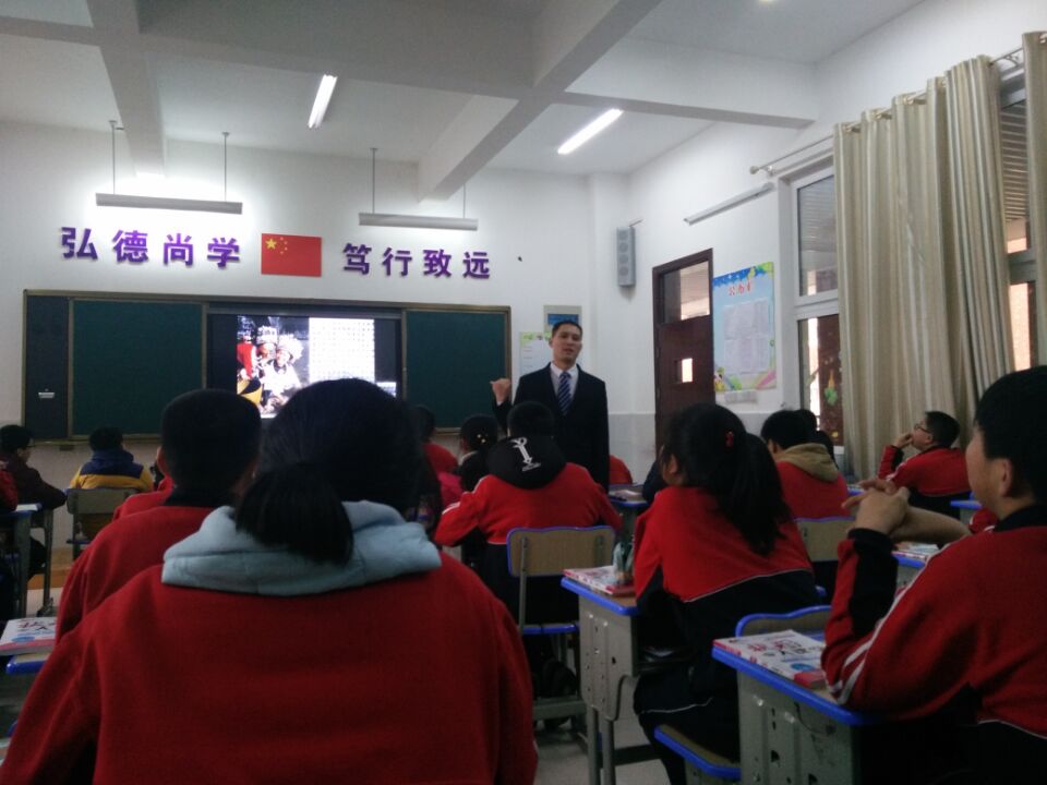 黄波.jpg