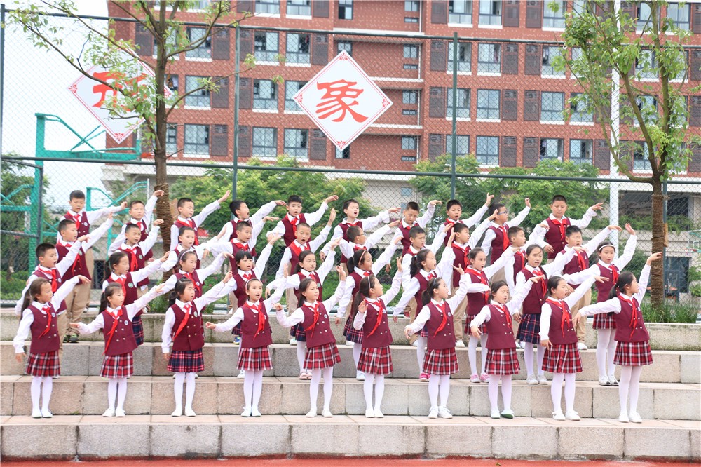 二三班诗朗诵3.JPG