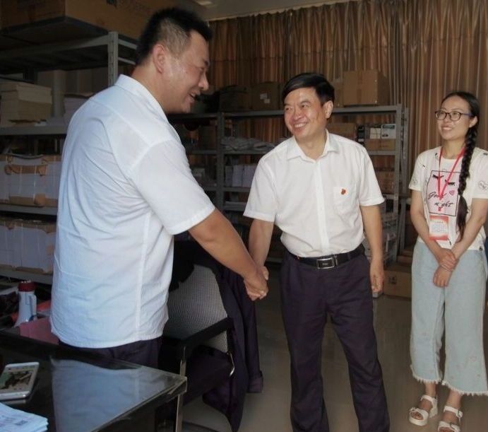 图二.jpg 图二.jpg