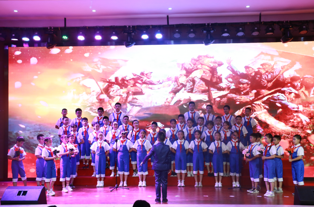 重庆市涪陵外国语学校2021年秋“红心向党·强国有我”合唱比赛简报 第 29 张