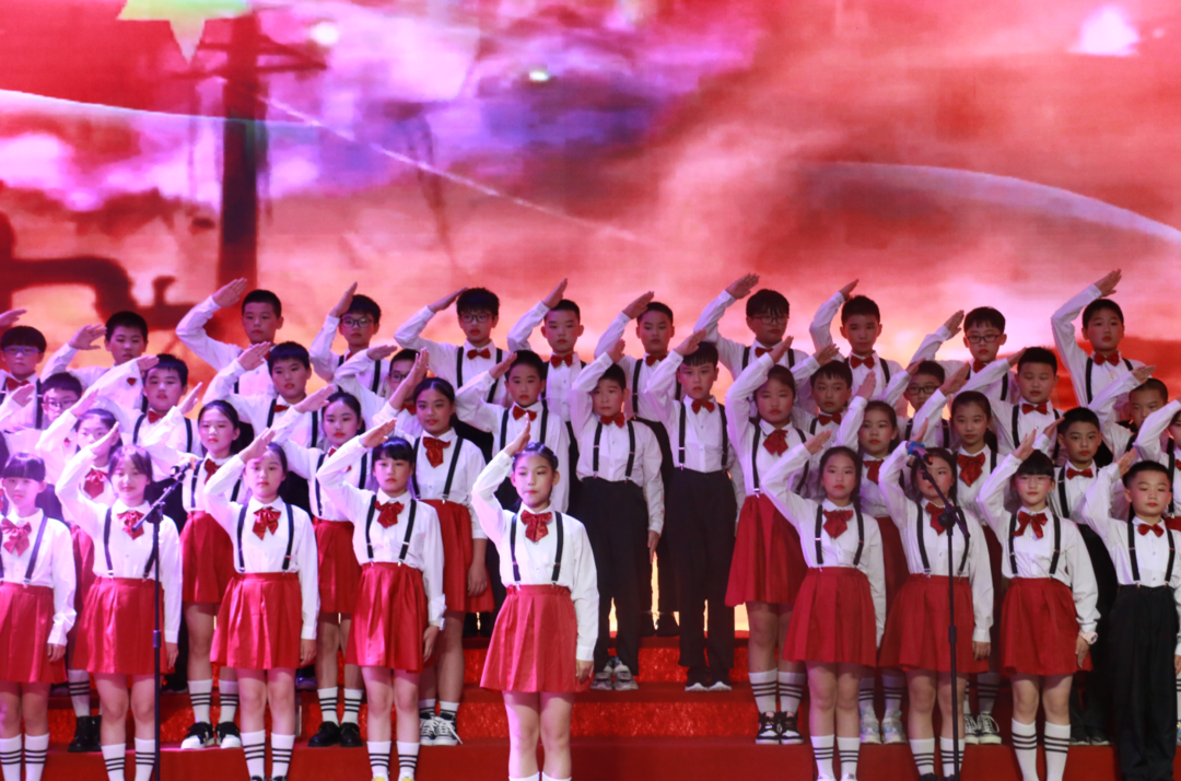 重庆市涪陵外国语学校2021年秋“红心向党·强国有我”合唱比赛简报 第 42 张