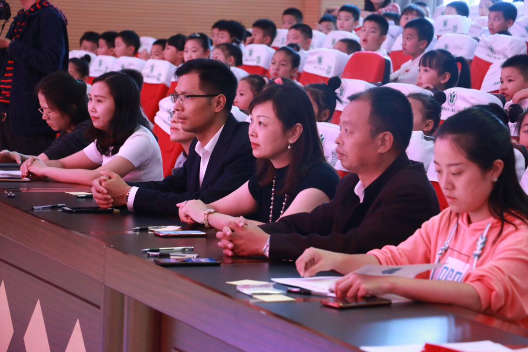 重庆市涪陵外国语学校2021年秋“红心向党·强国有我”合唱比赛简报 第 4 张