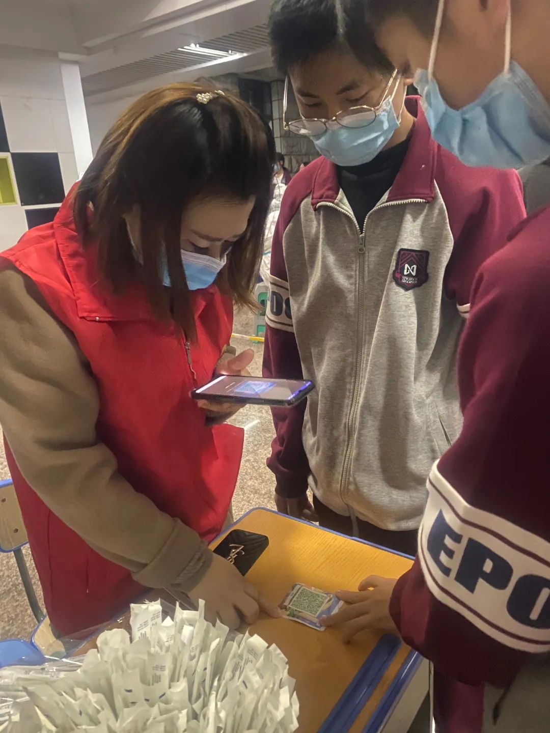 用爱守护，共同抗疫——涪外疫情防控下的感人瞬间 第 7 张