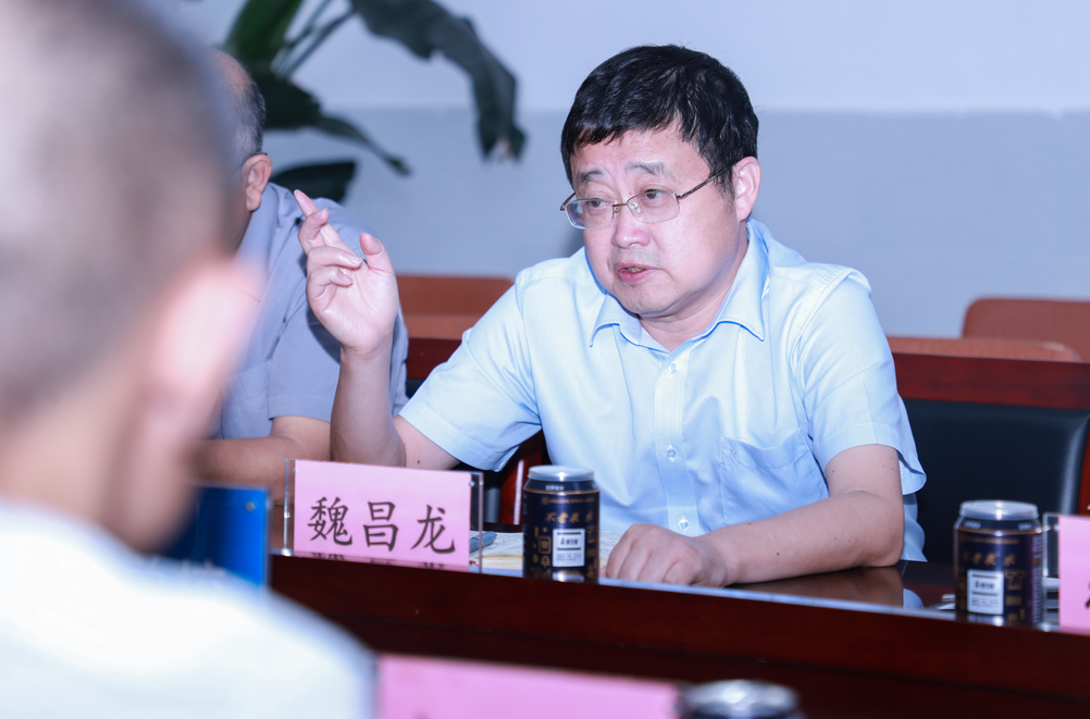 培养拔尖人才 涪外在行动——区委教育工委书记区教委主任孙应勇带队调研涪陵外国语学校拔尖创新人才培养工作 第 6 张 培养拔尖人才 涪外在行动——区委教育工委书记区教委主任孙应勇带队调研涪陵外国语学校拔尖创新人才培养工作 第 6 张