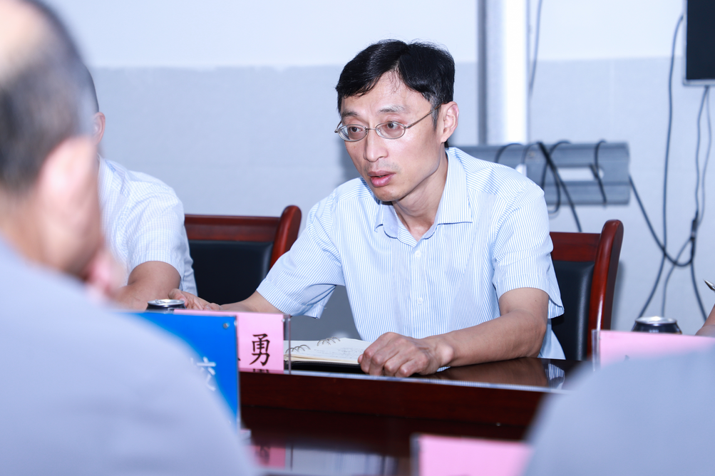 培养拔尖人才 涪外在行动——区委教育工委书记区教委主任孙应勇带队调研涪陵外国语学校拔尖创新人才培养工作 第 14 张 培养拔尖人才 涪外在行动——区委教育工委书记区教委主任孙应勇带队调研涪陵外国语学校拔尖创新人才培养工作 第 14 张
