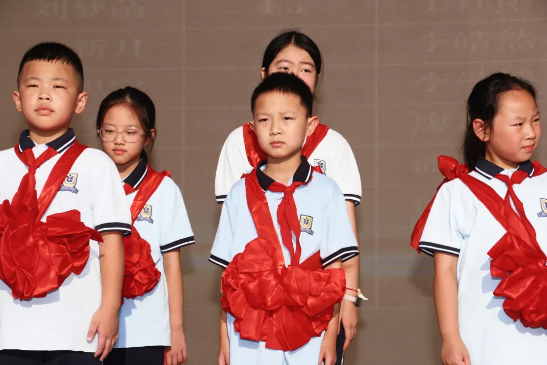 undefined 薪火三十载 卓越新征程——涪陵外国语学校2026年秋期开学典礼隆重举行 第 32 张
